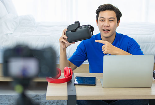 Solusi Pemasaran Modern yang Terbukti Efektif: Kekuatan Review Blogger Indonesia dalam Meningkatkan Kepercayaan dan Penjualan